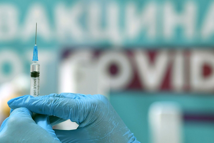 Журнал The Lancet выступил с критикой массовой ревакцинации от коронавируса
