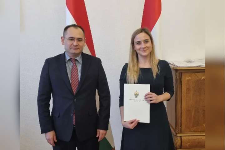 Новый посол Узбекистана вручил копии верительных грамот в МИД Венгрии