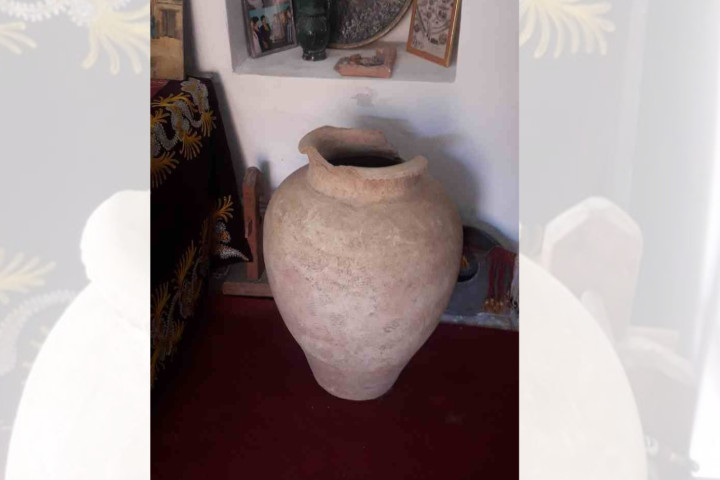 В Карши обнаружены старинные кувшины XVI века