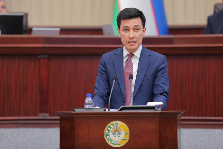 Проект конституционного закона о Ташкентском международном финансовом центре принят в первом чтении
