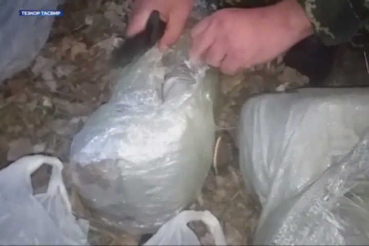 Неизвестные оставили на узбекско-таджикской границе 26 кг наркотиков