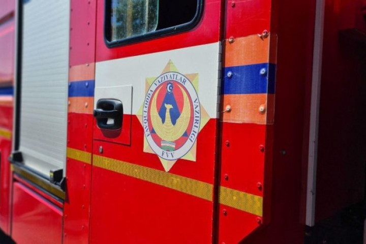 В одном из районов Ташкента в Навруз загорелся трансформатор