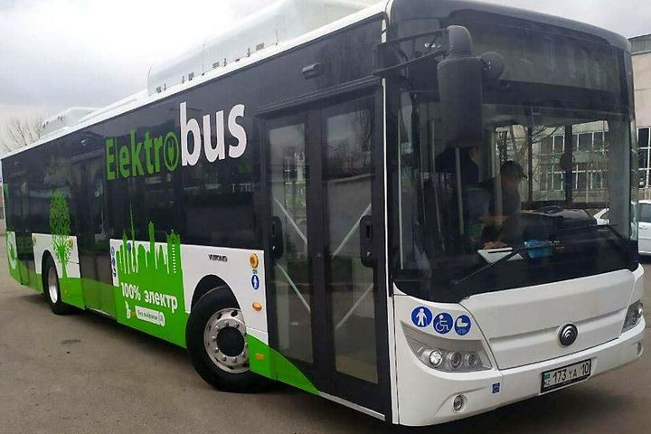 До конца 2022 года автопарк Самарканда пополнится 80 электробусами