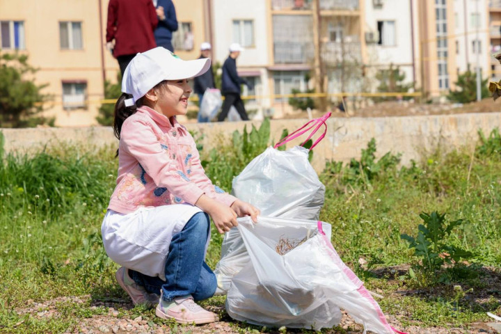 В Узбекистане началась десятидневная акция по очистке окружающей среды от отходов
