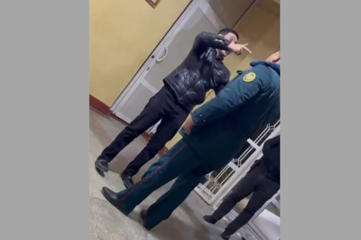 В Самарканде блогер устроил скандал в ресторане из-за отсутствия караоке