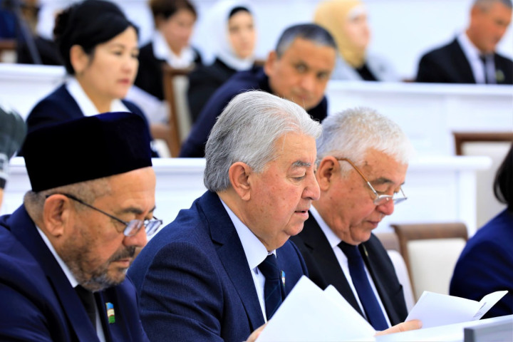 Кенгашам народных депутатов передаются 33 функции и полномочия