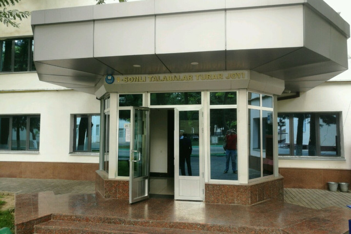 Со старым форматом обучения вернулись старые проблемы. Минвуз решил проверить количество мест в студенческих общежитиях