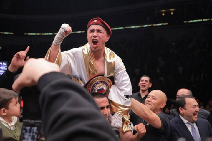 Боксер Хасанбой Дусматов завоевал титул чемпиона мира IBA