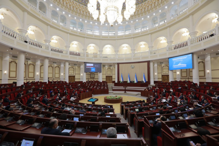 Депутаты рассмотрели в первом чтении проект закона о госбюджете на 2024 год