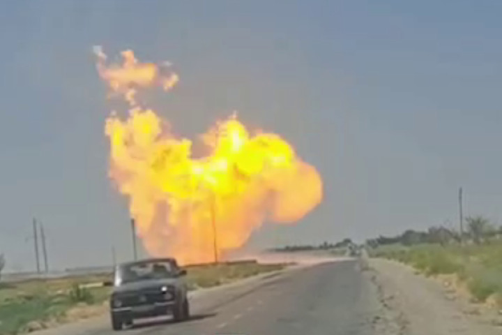 В Кашкадарье из-за утечки газа на трубопроводе произошел пожар - видео