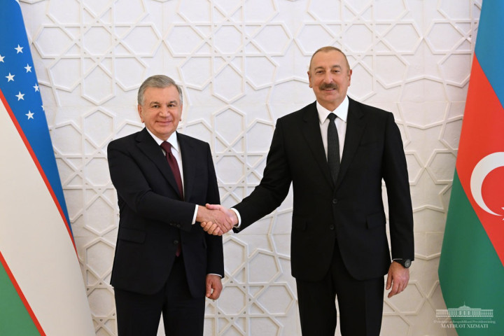 Президенты Узбекистана и Азербайджана обсудили развитие двустороннего сотрудничества