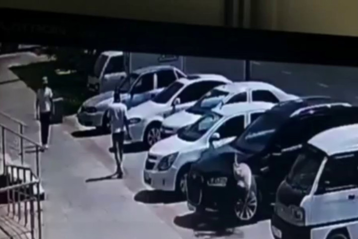 Прокуратура изучает инцидент с падением подростка с многоэтажки в Ургенче