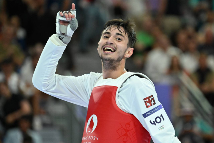 Улугбек Рашитов стал двукратным чемпионом Олимпийских игр по тхэквондо - видео