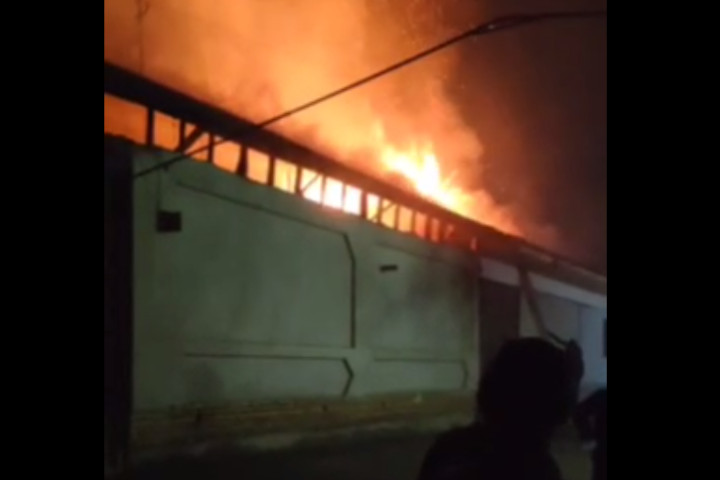 В Андижане при пожаре в жилом доме погибли 3 ребенка - подробности