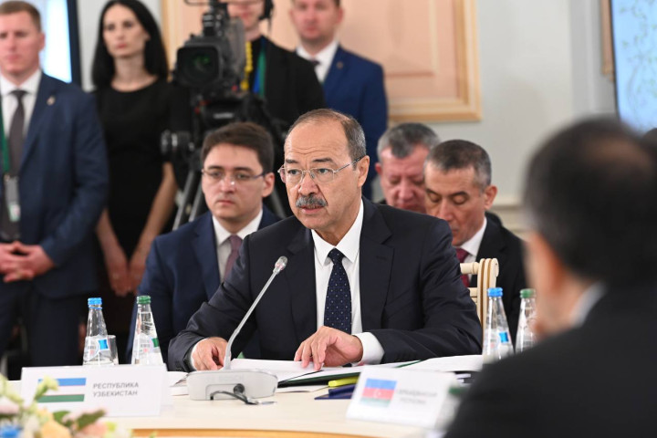 Премьер-министр Узбекистана принял участие в заседании ЕМПС в Несвиже
