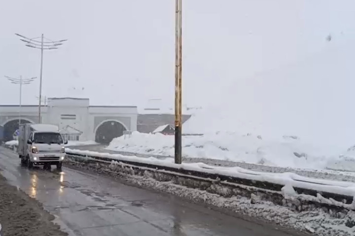 На Камчике накауне ночью возобновили движение автотранспорта