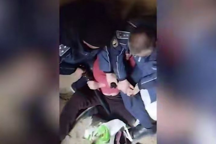 В Кашкадарье мужичина нанес инспектору по профилактике ножевое ранение