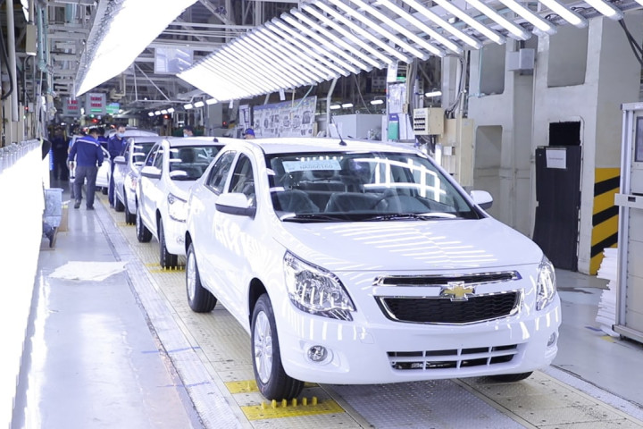 Пользователи соцсетей сообщили о повышении стоимости на автомобили Chevrolet Cobalt, Damas и Labo