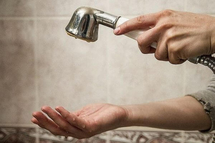Горячую воду, отключенную в трех районах Ташкента, обещают вернуть ближе к ночи - локации
