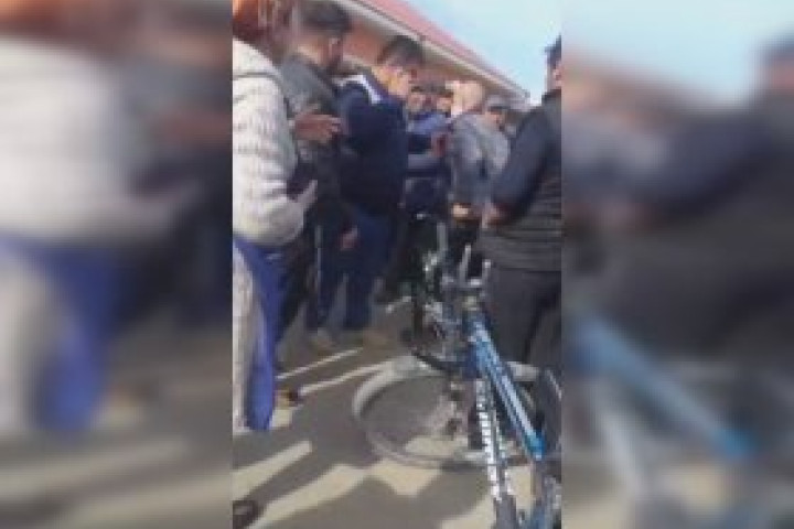 На рынке в Самаркандской области устроили «самоcуд» над пожилым мужчиной