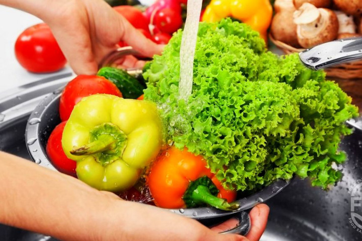 Ежегодно в мире погибает 1,5 млн людей из-за загрязненных продуктов питания - ВОЗ