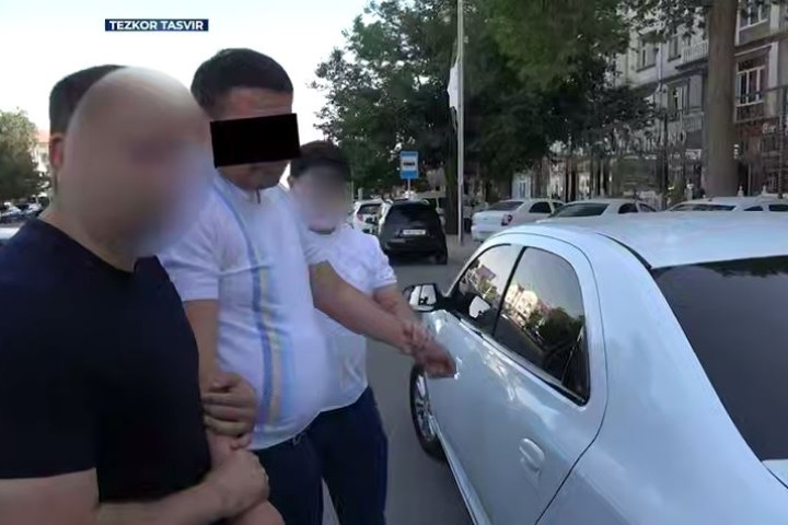 В Сурхандарье старшего помощника судьи поймали при получении взятки в 53 тысячи долларов