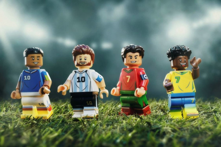 Компания LEGO произвела фурор, собрав Роналду, Месси, Мбаппе и Винисиуса в одной рекламе к ЧМ-2026