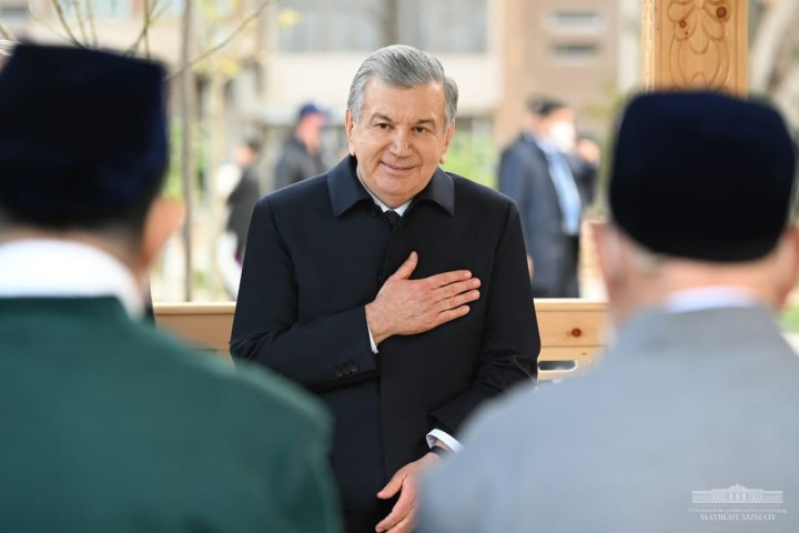 Президент ознакомился с условиями в махалле