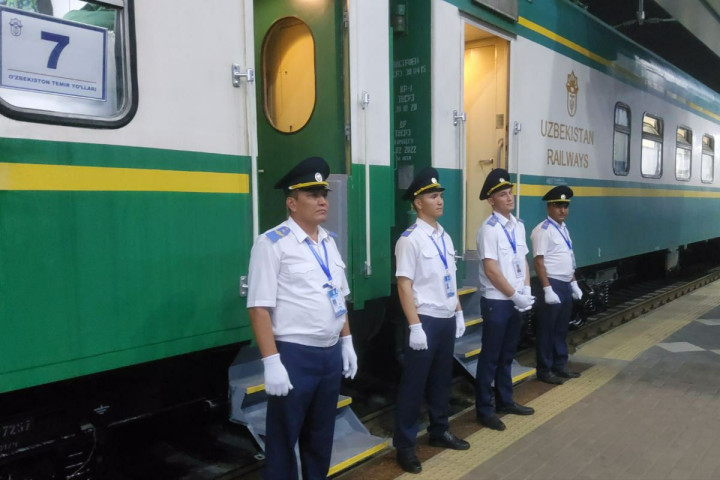 Из-за жары вводятся ограничения скорости поездов местного и международного сообщений