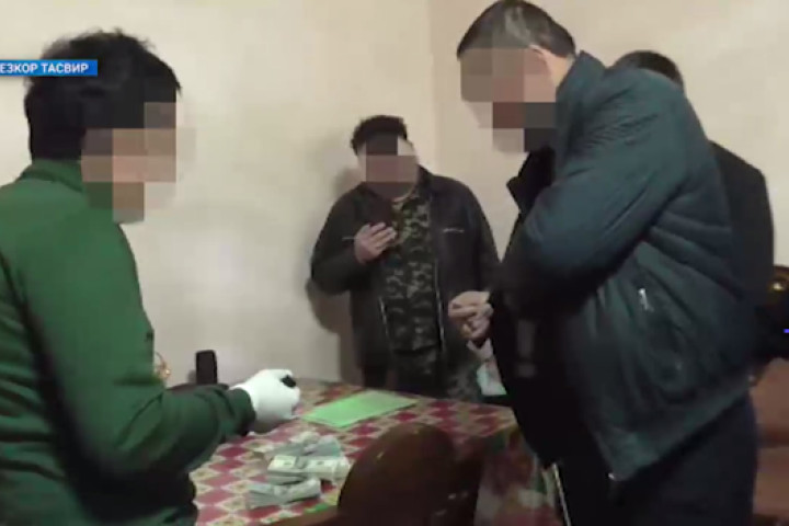 Рейды СГБ показали, сколько узбекистанцы готовы платить мошенникам, чтобы решить свои проблемы