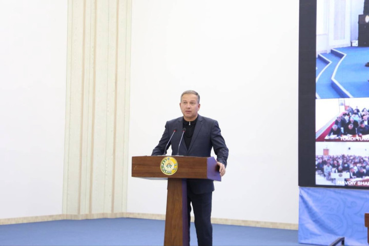 Хоким Навоийской области подверг критике состояние медицины и фармацевтики в регионе