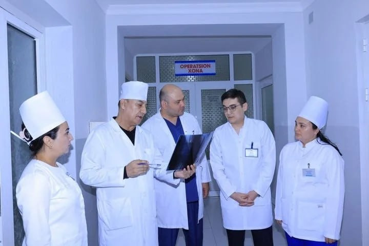В Самарканде провели первую операцию на тазобедренном суставе с участием робота-хирурга