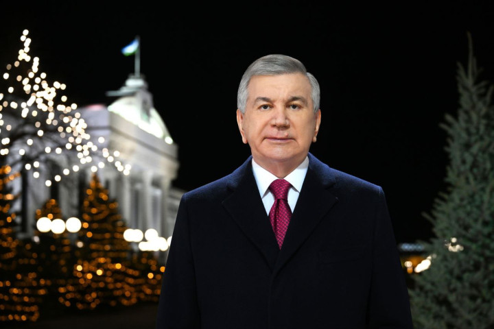 Президент Шавкат Мирзиёев поздравил узбекистанцев с Новым годом