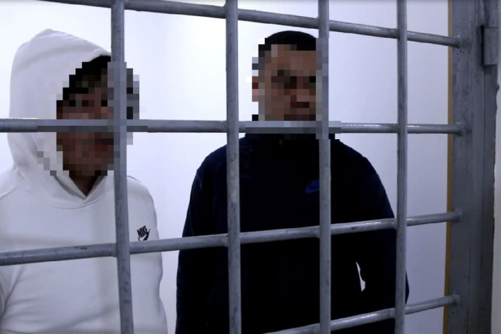 Сотрудник УБДД задержал двоих мужчин, находящихся в розыске