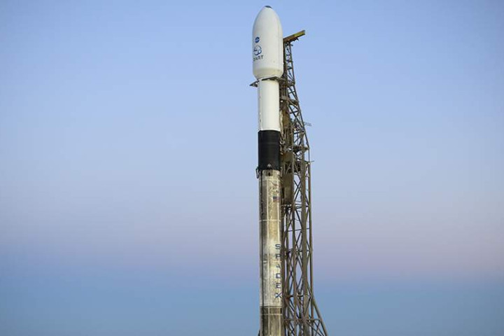 Ракета Falcon 9 отправилась в космос для защиты Земли от астероидов