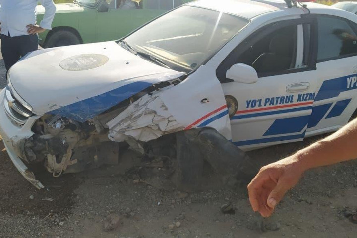 В Кашкадарье автомобиль ДПС попал в аварию