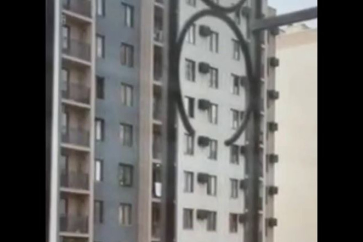 В Ташкенте мужчина погиб, выпав с десятого этажа