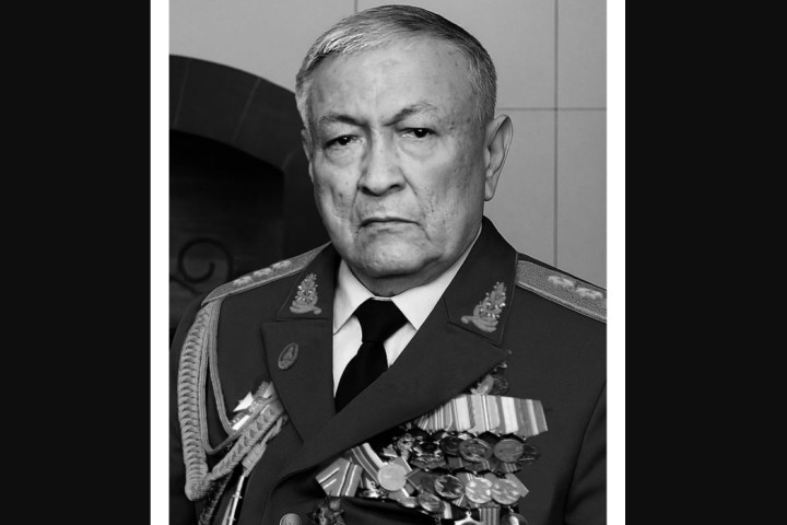 Президент Узбекистана выразил соболезнования в связи с кончиной генерал-полковника в отставке Рустама Ахмедова